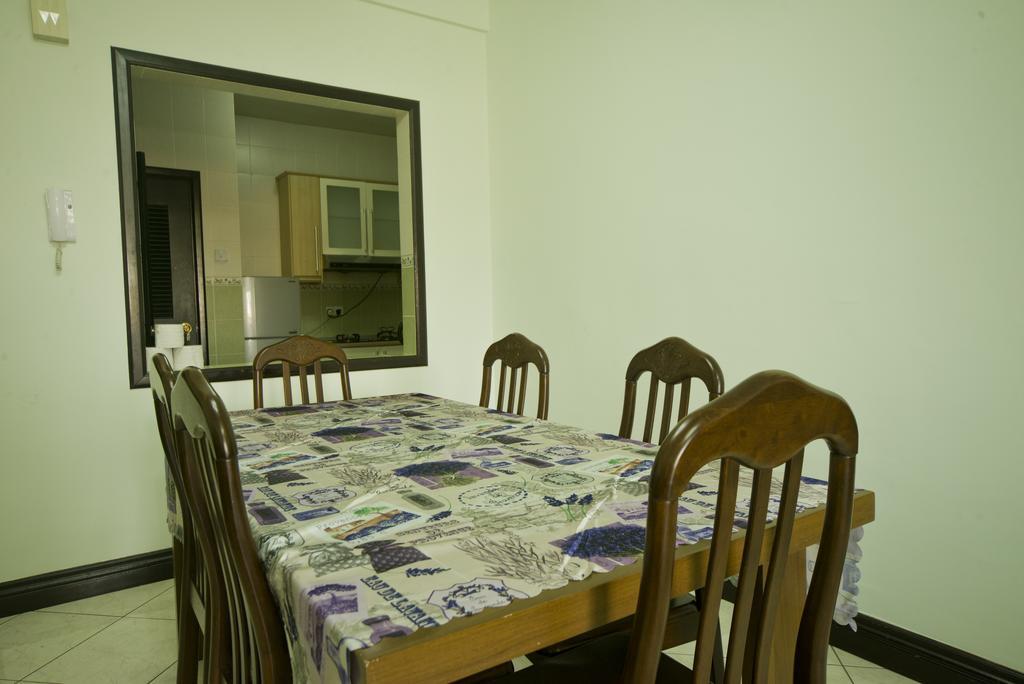 Nana Marina Court Apartment Kota Kinabalu Luaran gambar